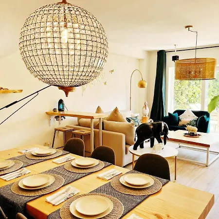 Cheerful Townhouse Center 5 Bedrooms Pool And Terrace Sitges