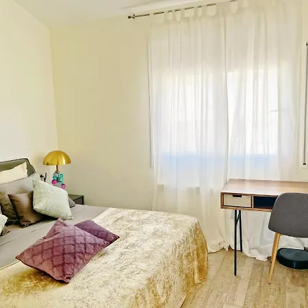 Cheerful Townhouse Center 5 Bedrooms Pool And Terrace
