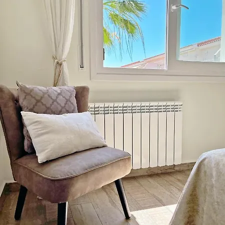 Cheerful Townhouse Center 5 Bedrooms Pool And Terrace Ferienhaus